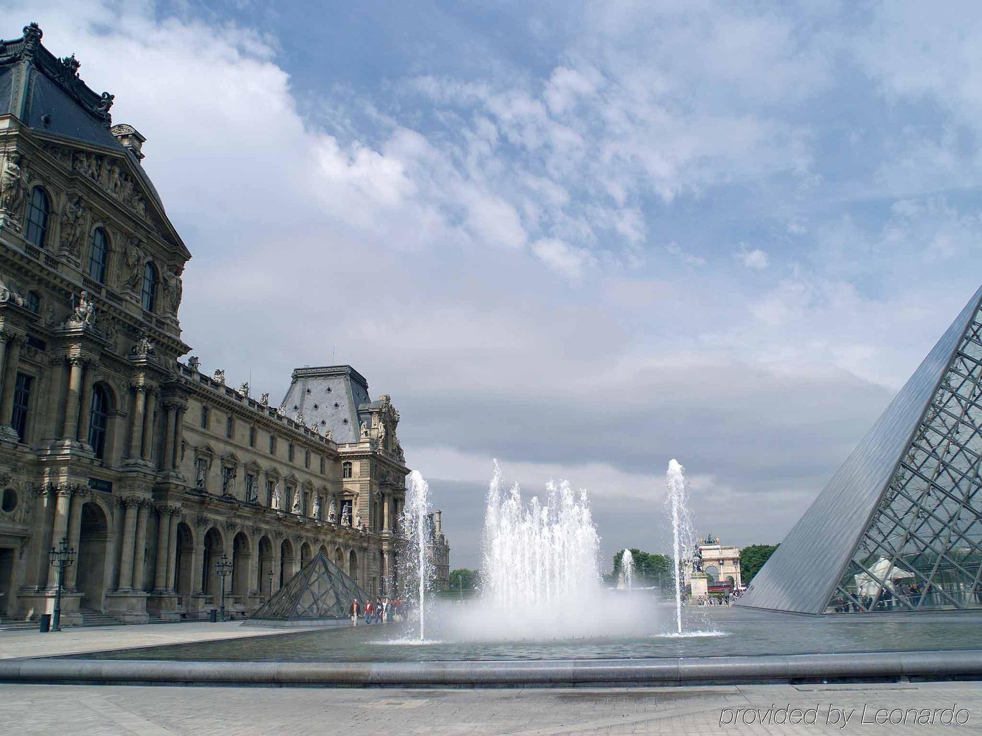 Mercure Paris Opera Louvre Exterior photo
